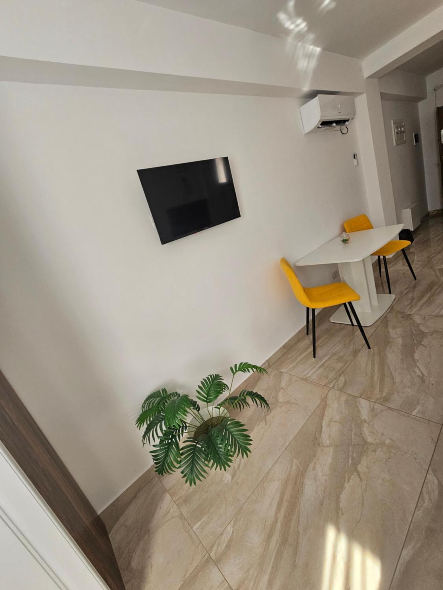 Didi Apartament Craiova Oda fotoğraf